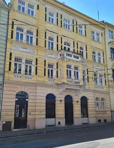 Lovely Old Town 公寓